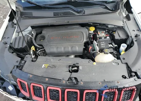 2018 Jeep Compass Trailhawk z USA, uszkodzony, nr VIN 3C4NJDDB9JT402576